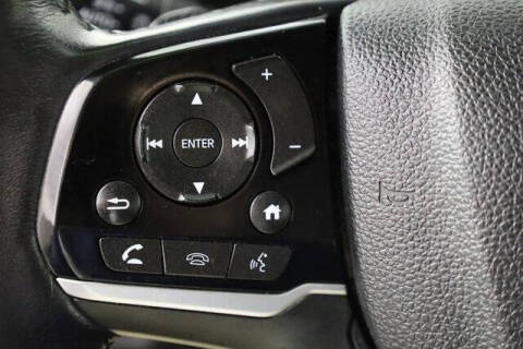 2019 Honda Pilot Touring w/Rear Captain's Chairs