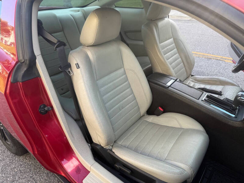 2010 Ford Mustang V6