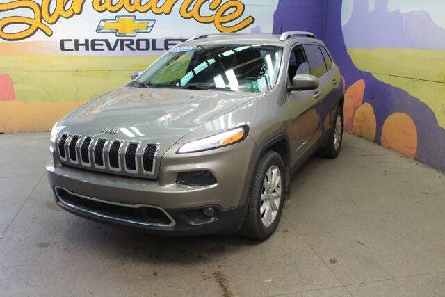 Used 2017 Jeep Cherokee Limited with VIN 1C4PJMDS9HW538848 for sale in Grand Ledge, MI