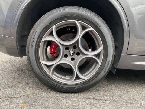 2022 Alfa Romeo Stelvio Ti