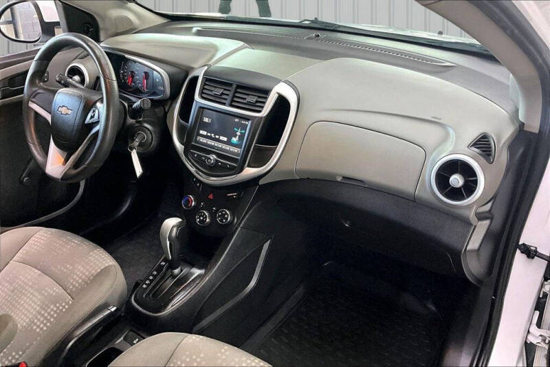 2017 Chevrolet Sonic LT Auto Fleet