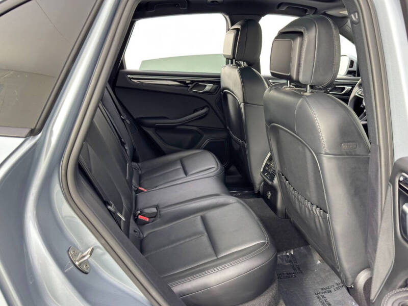 2023 Porsche Macan