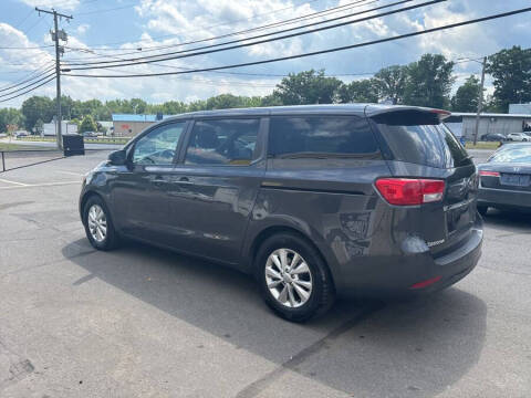 2017 Kia Sedona LX