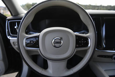 2019 Volvo S60 T5 Momentum