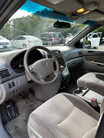 2008 Toyota Sienna CE 8-Passenger