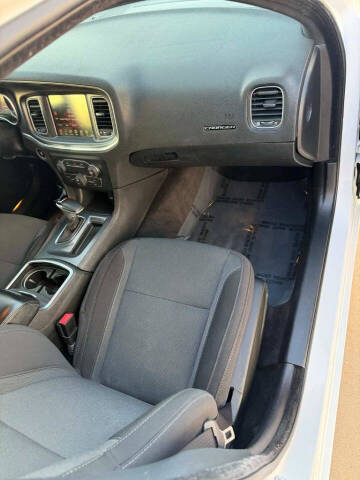 2015 Dodge Charger SXT