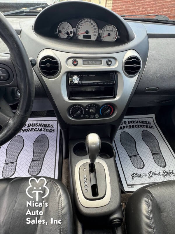 2005 Saturn Ion 3