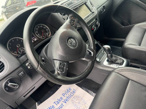 2015 Volkswagen Tiguan SE