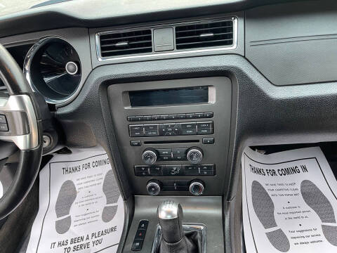 2014 Ford Mustang V6