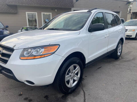 2009 Hyundai Santa Fe for sale at Global Auto Finance & Lease INC in Maywood IL