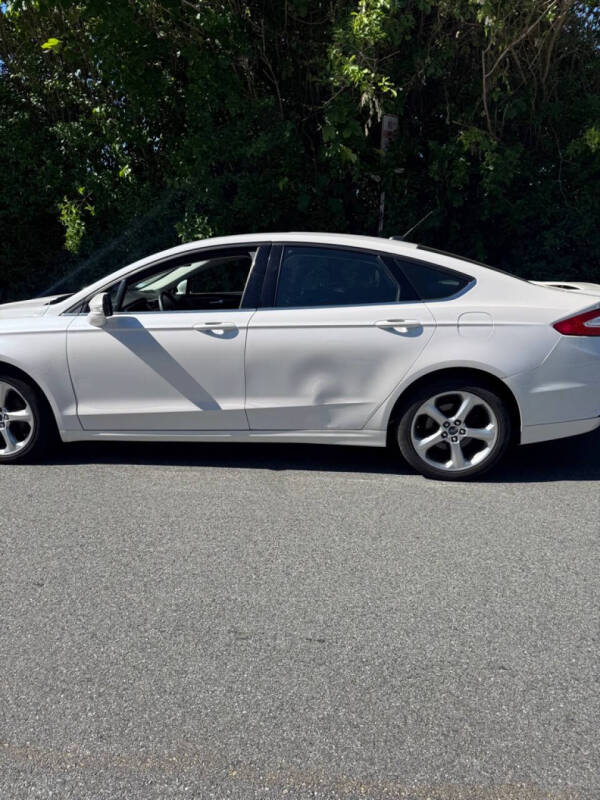 2014 Ford Fusion SE