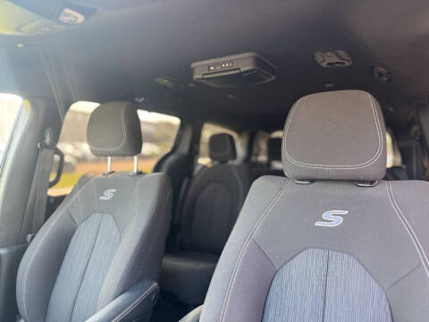 2020 Chrysler Pacifica Touring
