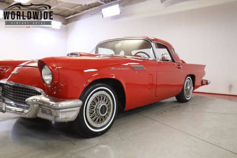 1957 Ford Thunderbird