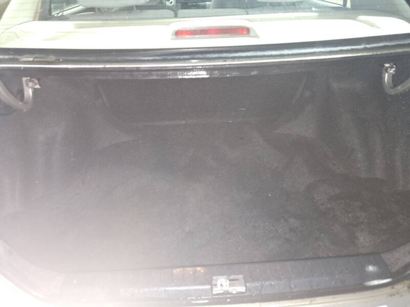 2004 Toyota Corolla LE