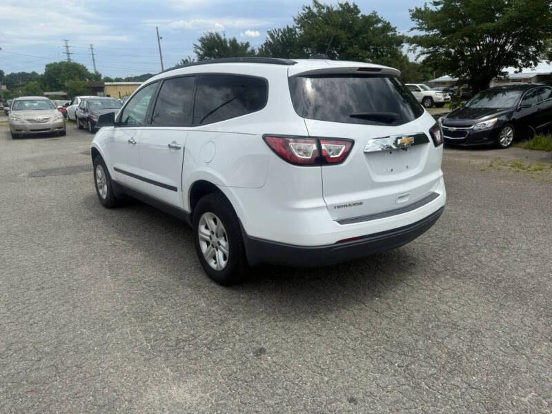 2017 Chevrolet Traverse LS