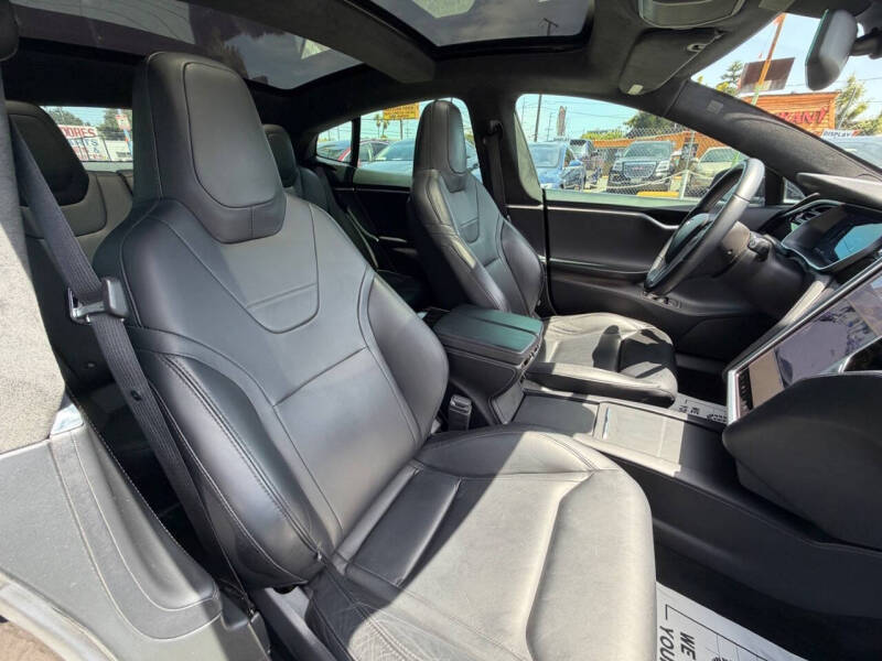 2016 Tesla Model S 90D