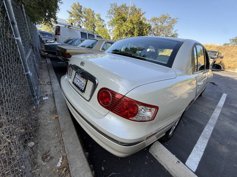 2005 Kia Amanti