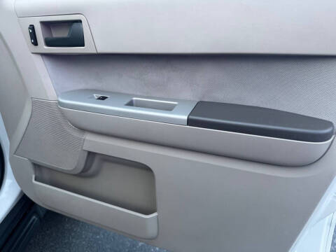 2011 Ford Escape XLT