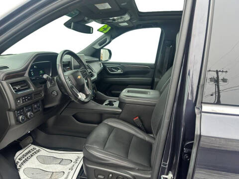 2023 Chevrolet Suburban LT