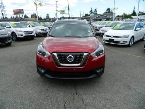 2019 Nissan Kicks SR