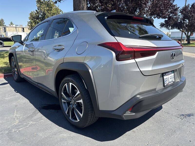 2020 Lexus UX 200
