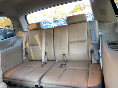 2011 Cadillac Escalade Premium