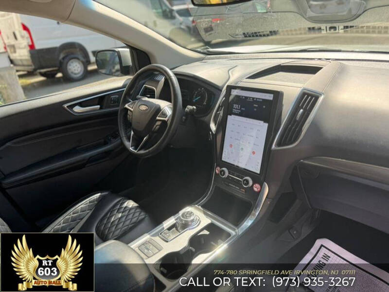 2023 Ford Edge Titanium