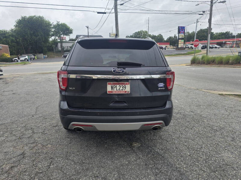 2017 Ford Explorer XLT