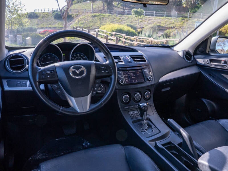 2013 Mazda MAZDA3 i Grand Touring