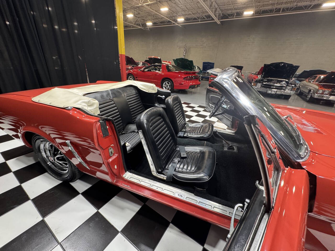 1965 Ford Mustang 34