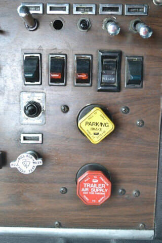 1983 Peterbilt 362 FAT CAB