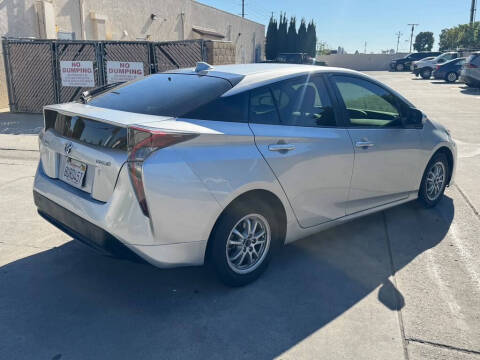 2016 Toyota Prius Two
