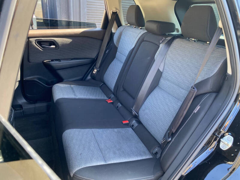 2022 Nissan Rogue SV