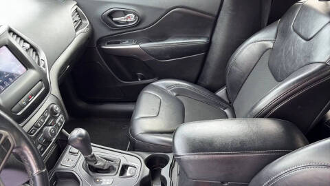 2019 Jeep Cherokee Latitude Plus