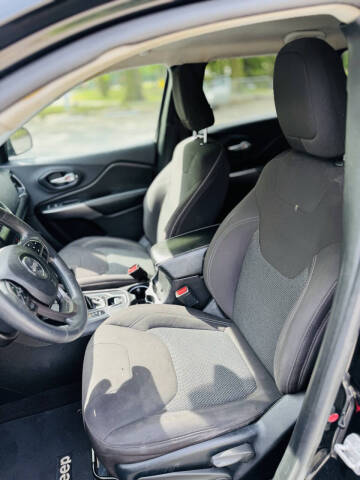 2019 Jeep Cherokee Latitude