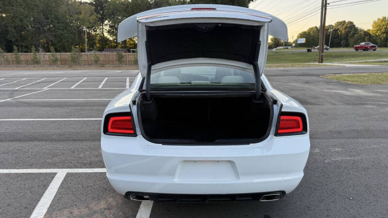 2012 Dodge Charger SE