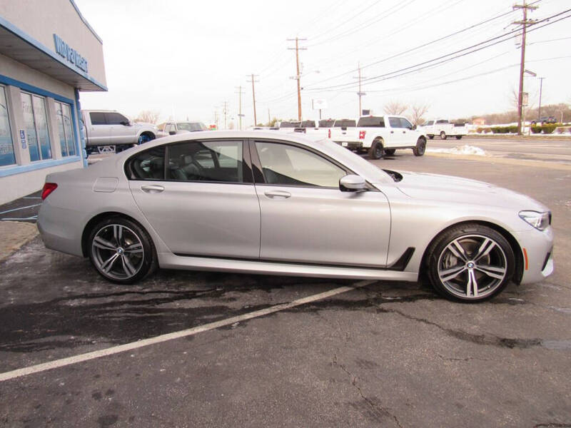 2019 BMW 7 Series 740i