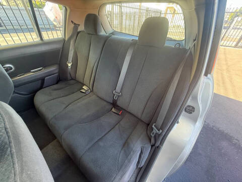 2011 Nissan Versa 1.8 S