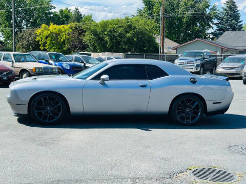 2015 Dodge Challenger SXT