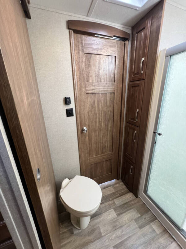 2017 Keystone RV Montana 3810MS-Only 2 Owners
