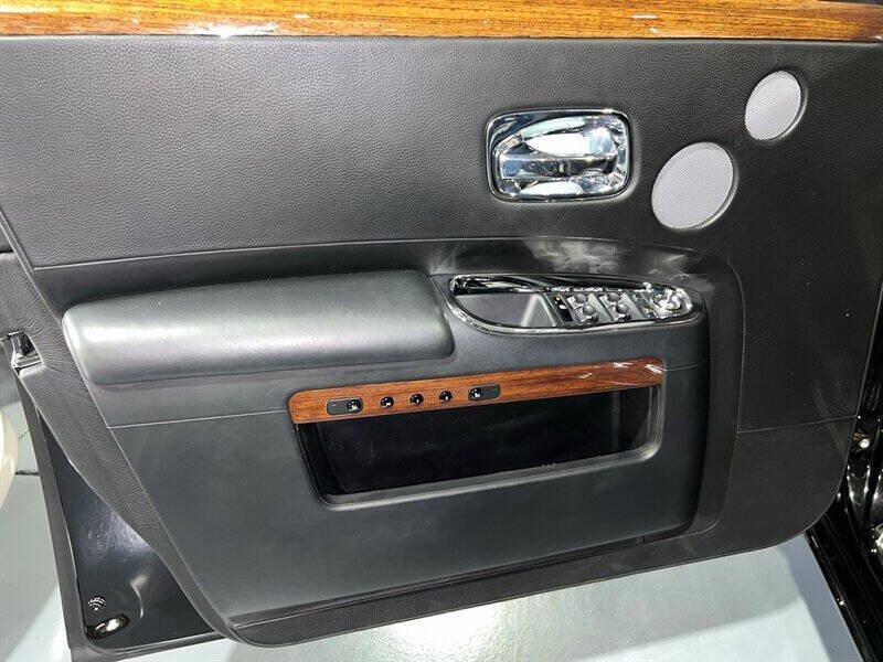2010 Rolls-Royce Ghost 22