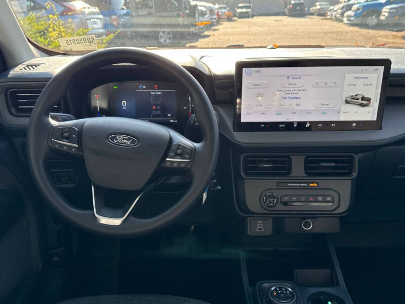 2025 Ford Maverick XL