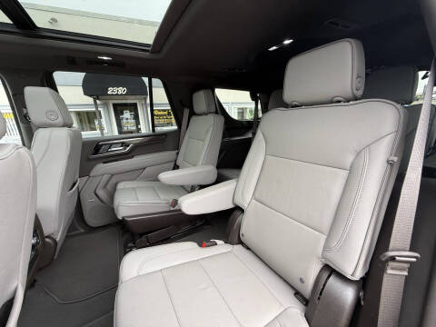 2025 GMC Yukon Elevation