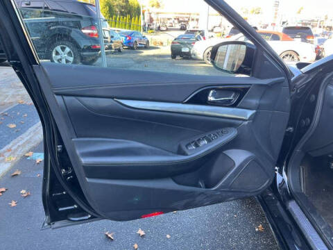 2020 Nissan Maxima 3.5 SV