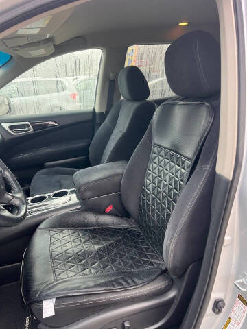 2013 Nissan Pathfinder SV
