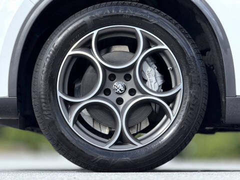 2022 Alfa Romeo Stelvio Ti