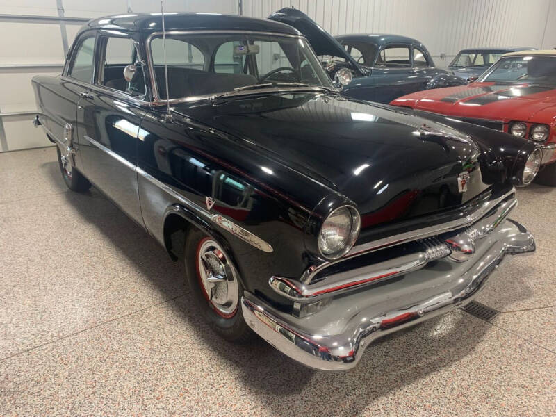 1953 Ford Crestline