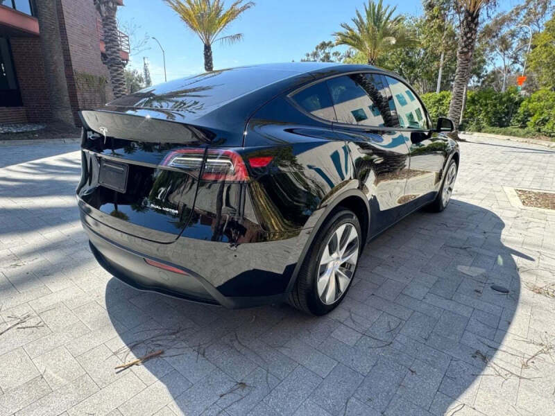 2024 Tesla Model Y Long Range