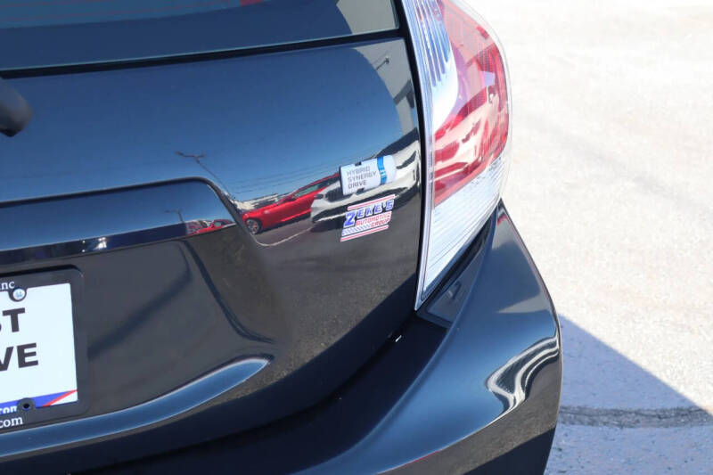 2016 Toyota Prius c