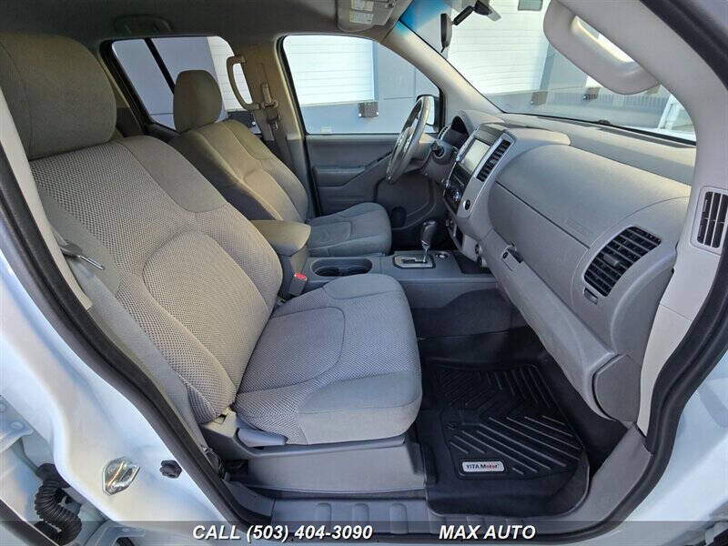 2020 Nissan Frontier SV